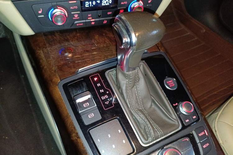 Used Audi A6L 2012 30 FSI Comfort Model
