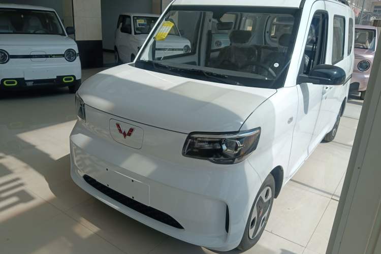 Used Wuling Zhiguang New Energy 2025 Comfort Model