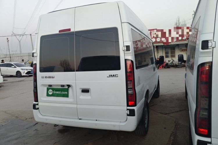 Used JMC Fushun 2023 2.0T Manual Short-Wheelbase Mid-Top Commercial Multi-Purpose 6-Seater Passenger Vehicle
