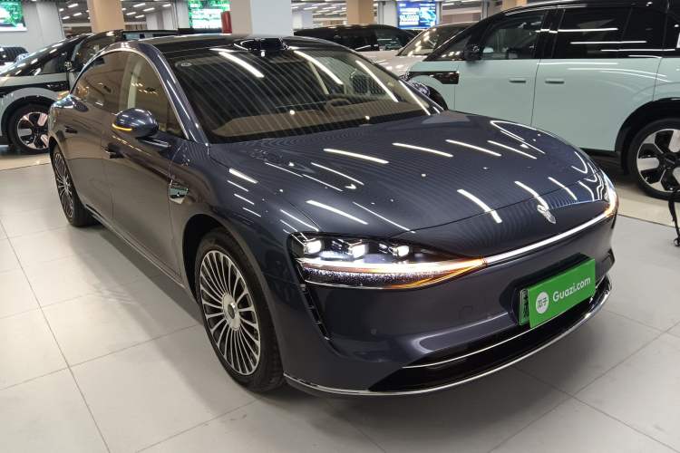 Used Hima Stelato S9 2026 Model Range-Extended Max Rear-Wheel Drive 53 kWh Front Right 45 Deg