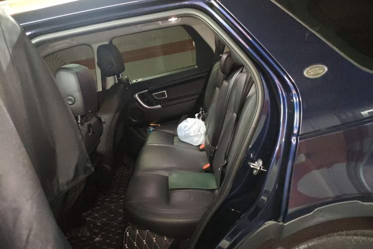 Used Land Rover Discovery Sport 2017 2.0T SE Left Rear Seat