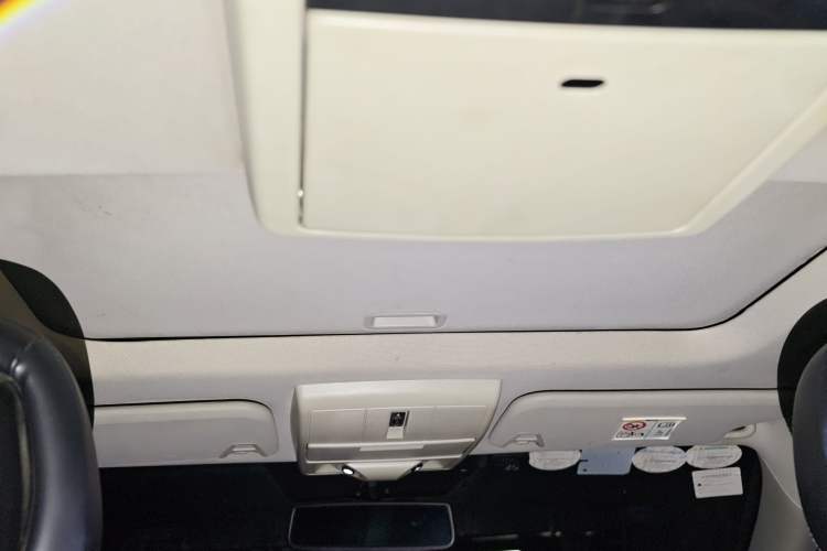 Used Dodge Journey 2013 2.4L Two-Wheel Drive Luxury Version