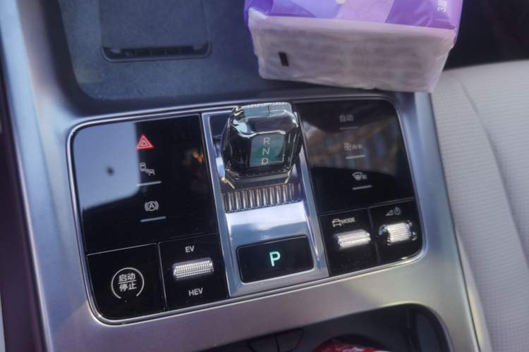 Used BYD Seal 2023 DM-i 1.5T 121km Prestige Model
