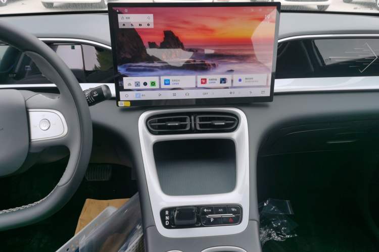 Used Geely Galaxy Geome 2026 Model 310km Dream Edition Audio And AC Panel