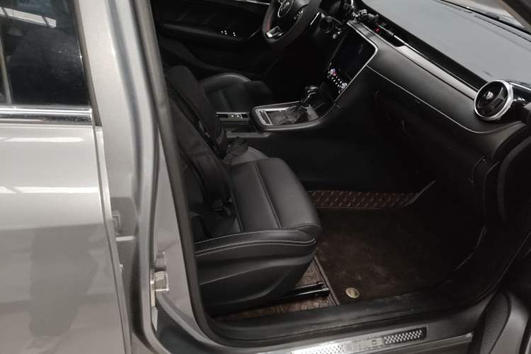 Used MG 6 2017 20T Automatic Luxury Smart Connect Version China V Standard