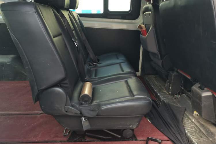 Used Ford Transit 2020 2.0T Diesel Multi-Function Commercial Vehicle Mid-Axle Low-Roof Lift-Up Tailgate China VI Standard