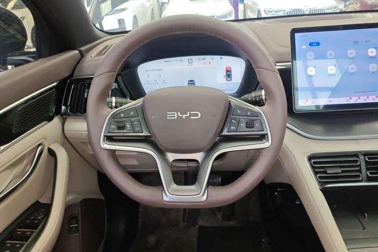 Used BYD Song PLUS New Energy 2025 DM-i 112KM Prestige Model