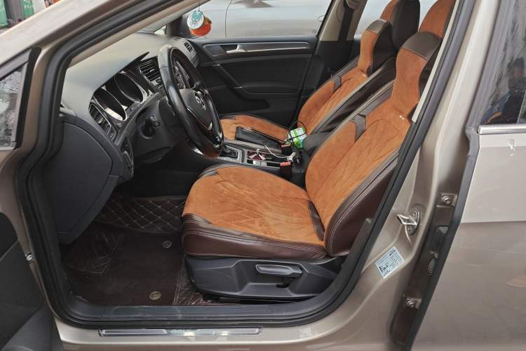 Used Volkswagen Golf 2017 230TSI Automatic Comfort Edition – Celebrating Milestone of One Million Units
