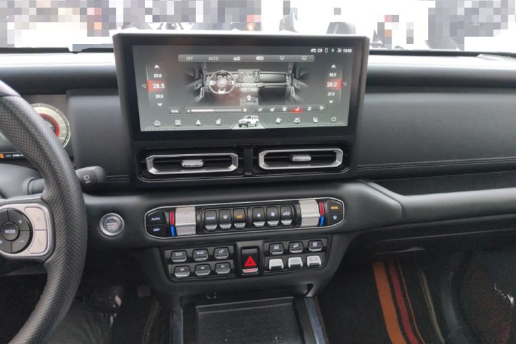 Used 212 T01 2024 2.0T Explorer
