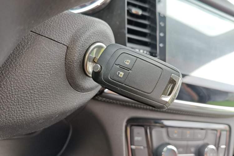 Used Buick Encore 2017 18T Automatic Two-Wheel Drive Urban Leading Model