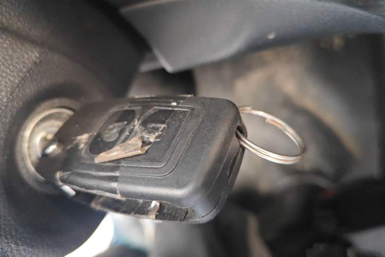 Used Chana Ruixing EM80 2024 Comfort-Style 6-Seater 41.86 kWh