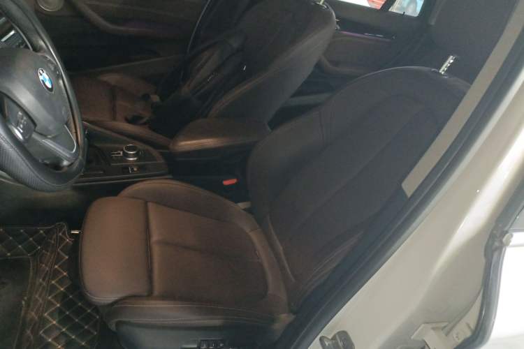 Used BMW X1 2022 sDrive20Li Fashion Model Left Front Seat