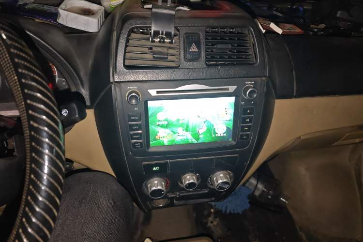 Used Dongfeng Xiaokang C37 2012 1.4L Comfort Version DK13-06