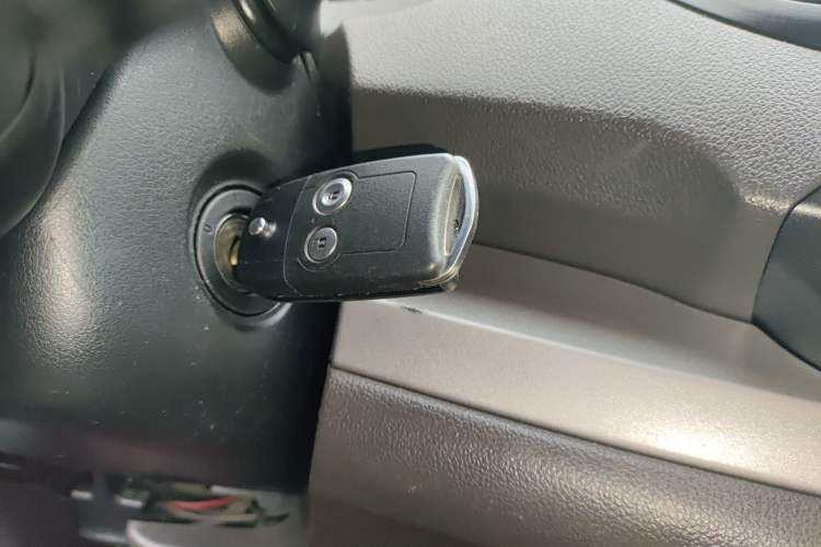 Used Honda CR-V 2012 2.0L two-wheel drive urban version Vehicle Key