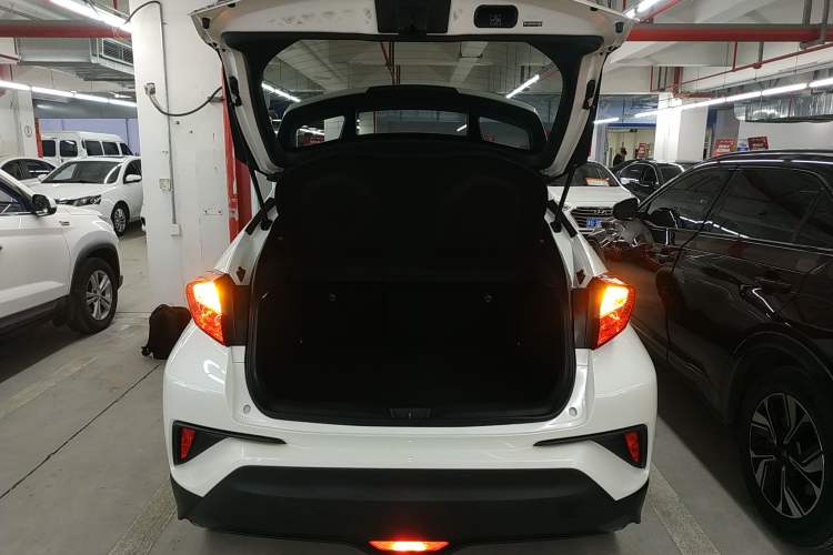 Used Toyota C-HR 2020 2.0L Leading Edition

