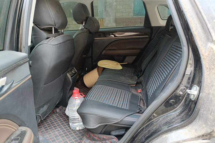 Used GAC Trumpchi GS5 2019 270T Automatic Luxury Edition Left Rear Seat