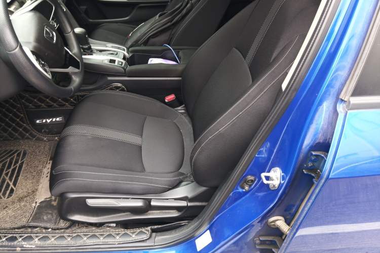 Used Honda Civic 2019 220TURBO CVT Dynamic Edition China VI Emission Standard Left Front Seat