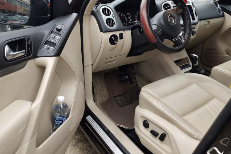 Used Volkswagen Tiguan 2013 1.8 TSI Automatic Two-Wheel Drive Comfort Edition Driver Seat