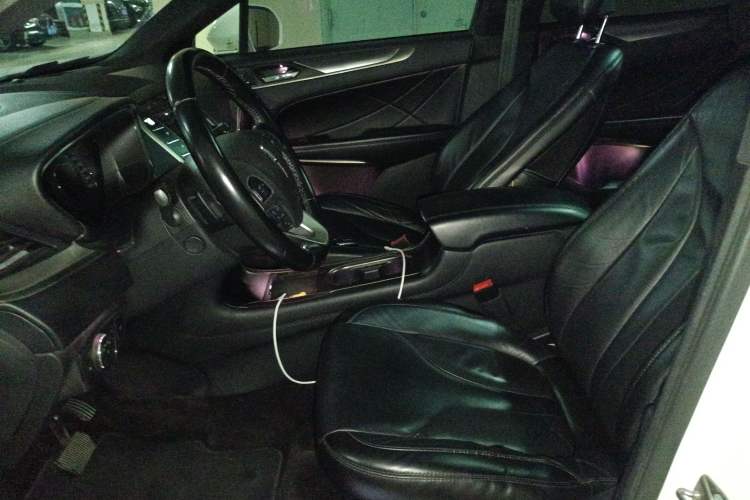 Used Lincoln MKC 2017 2.0T Two-Wheel Drive Deluxe Edition