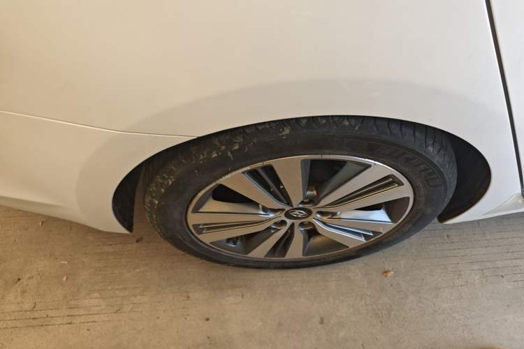 Used Hyundai Mistra 2014 1.8L Automatic Deluxe DLX Model
