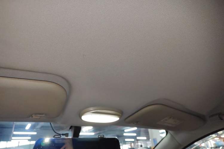 Used Chery QQ Little Ant 2022 Revised Version Sweet Pink Edition Half-Sugar Version Lithium Iron Phosphate 30.7 kWh 30 kW 301 km Headliner