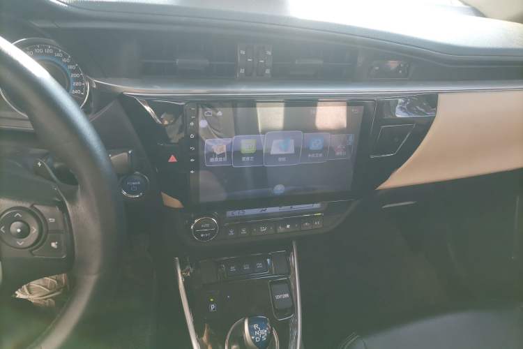 Used Toyota Levin 2017 Revised Dual-Engine 1.8H GS E-CVT Elite Sunroof Version China V Standard
