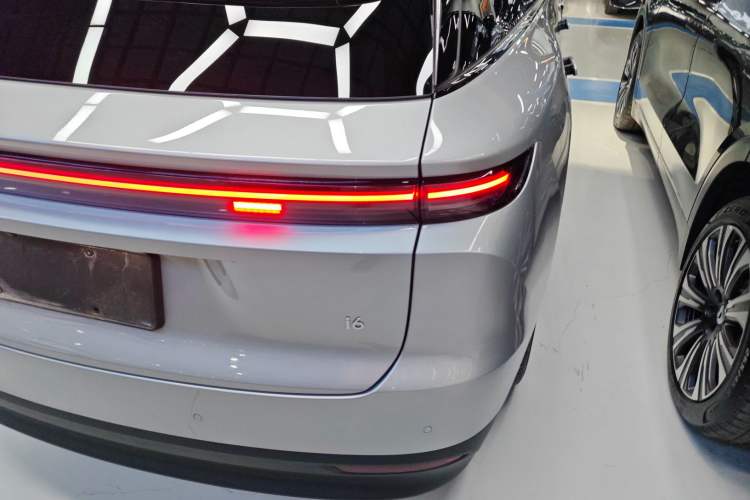 Used Li Auto i6 2025 Model Two-Wheel-Drive Standard Type