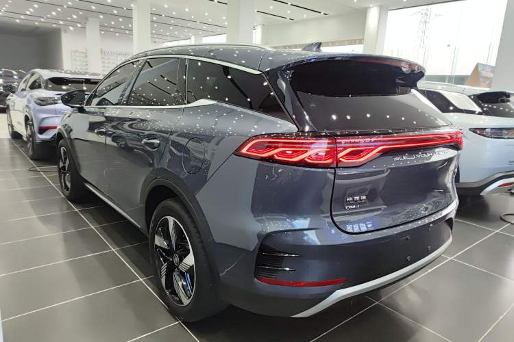 Used BYD Tang New Energy 2024 DM-i Glory Edition 112KM Prestige Model