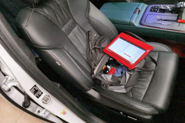 Used GAC Trumpchi GS8 2022 Dual-Engine Series 2.0TM Two-Wheel Drive Prestige Edition (7 Seats) Right Front Seat