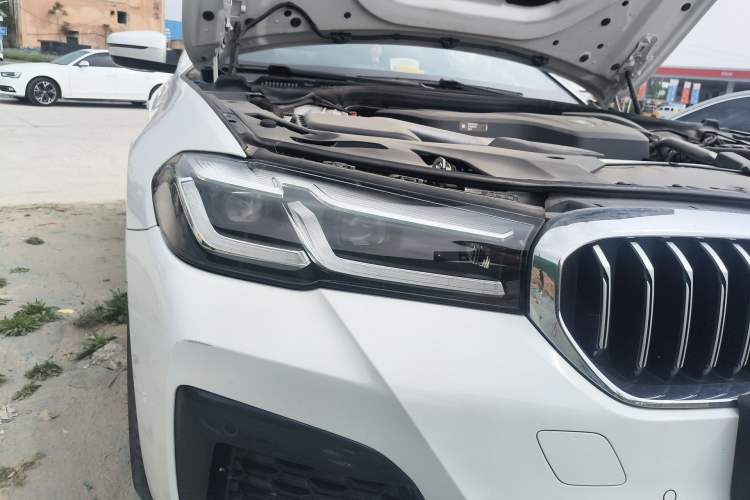 Used BMW 5 Series 2022 525Li M Sport Package Right Front Headlight