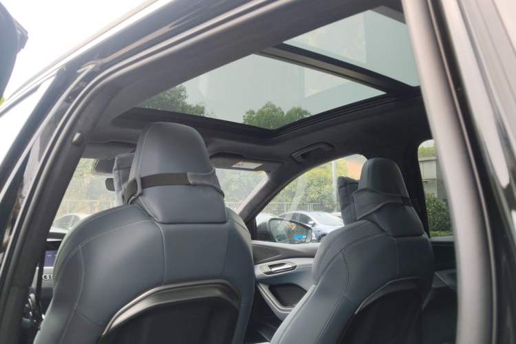 Used Audi Q6L e-tron 2026 First Launch Navigation Edition Headliner