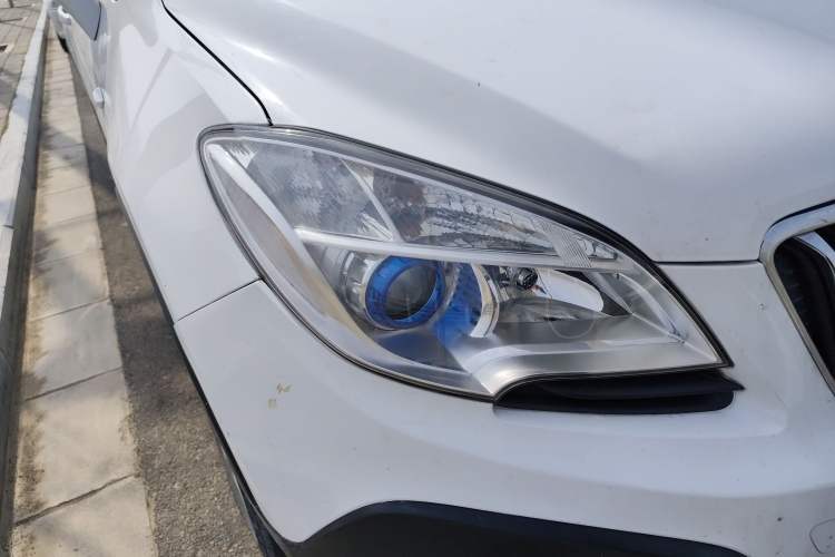 Used Buick Encore 2015 1.4T Automatic Two-Wheel Drive Urban Elite Version