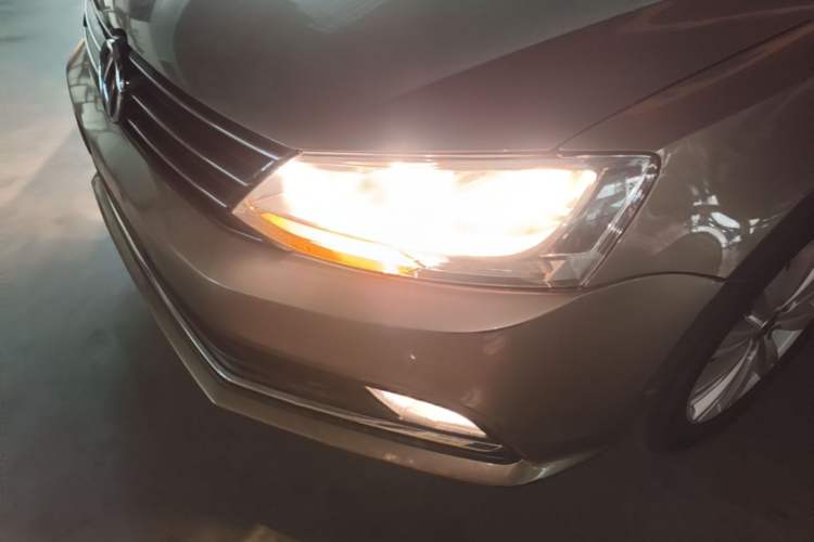 Used Volkswagen Sagitar 2016 230TSI 25th Anniversary Edition
