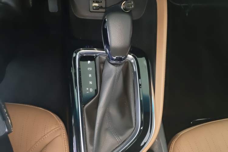 Used Buick GL6 2021 323T Mild Hybrid Connect Luxury Model Gear Lever