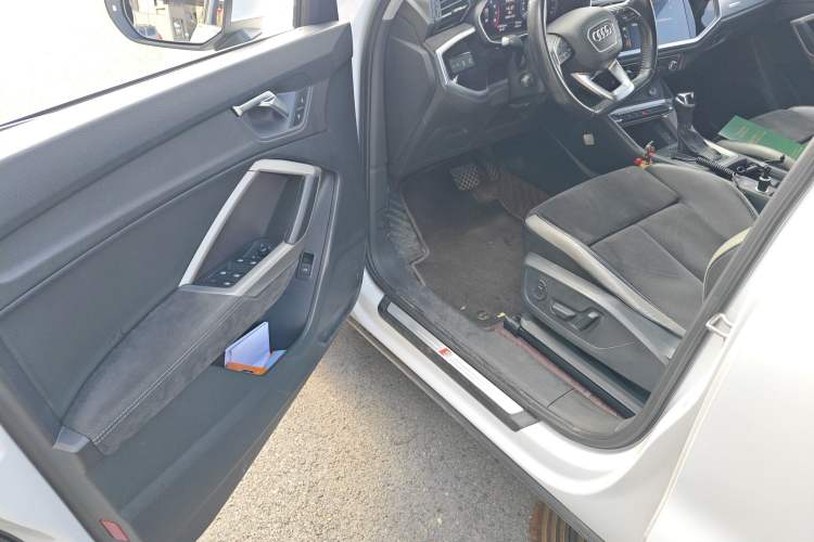 Used Audi Q3 2019 35 TFSI Fashion Dynamic Model