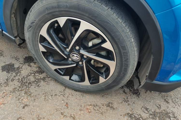 Used Toyota IZOA 2018 2.0L Yichi Version China VI Standard Right Front Wheel Hub