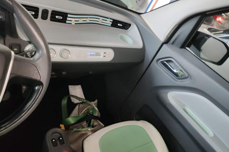 Used Wuling Hongguang MINIEV 2021 Macaron Premium Model – Lithium Iron Phosphate