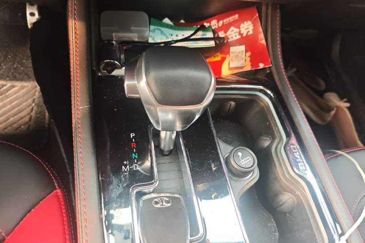 Used BAIC Off-Road BJ40 2019 PLUS 2.3T Automatic Four-Wheel Drive Premium Edition China VI Gear Lever