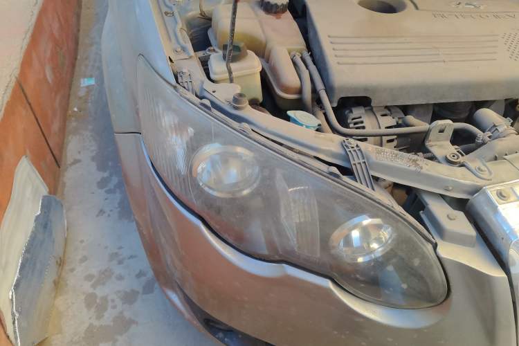 Used RELY V5 2009 1.8L Manual Luxury Model Right Front Headlight