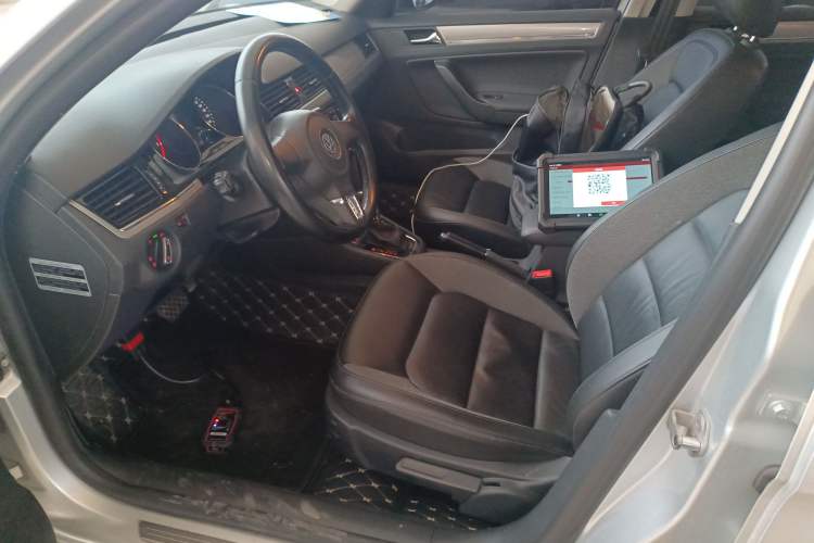 Used Volkswagen Bora 2014 1.6L Automatic Comfort Model Left Front Seat