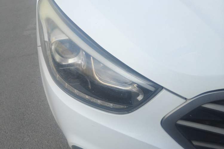 Used Hyundai ix35 2013 2.0L Automatic Two-Wheel Drive Smart GLS China IV Standard