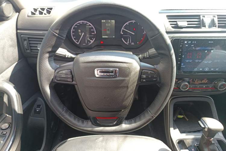 Used Qoros 5 2018 Revised 1.6T Automatic Luxury Version
