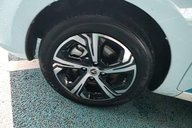 Used CHANGAN Benni E-Star 2022 Qingxin Edition Colorful Model Lithium Iron Phosphate
