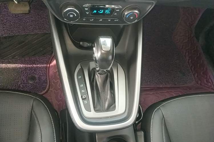 Used Ford Escort 2017 Happiness Edition 1.5L Automatic Fashion Version