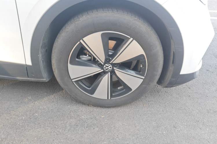 Used Volkswagen ID.4 X 2025 Smart Version Pure & Intelligent Enjoyment Edition Right Front Wheel Hub