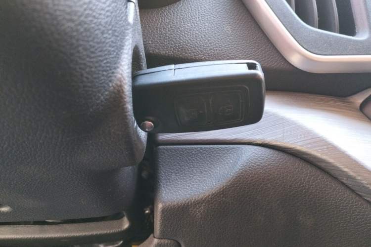 Used CHANGAN KAICHENG Ruixing M60 2023 1.5L GDI Comfort Van 2-Seater
