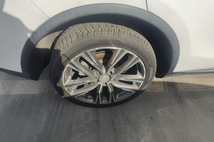 Used BYD Tang 2019 2.0T Automatic SmartConnect Luxury Version 5 Seats China VI Standard