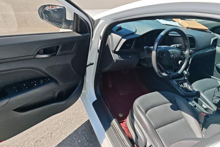 Used Hyundai Elantra (6th Generation / Lingdong) 2019 1.4T Dual-Clutch Xuan Dong · Dynamic Model Driver Seat