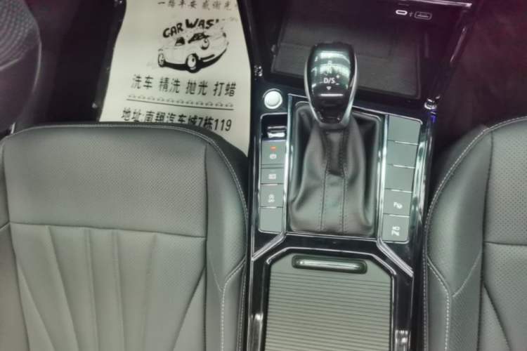 Used Volkswagen Passat 2025 Outstanding Model 380TSI Dragon Glory Edition
