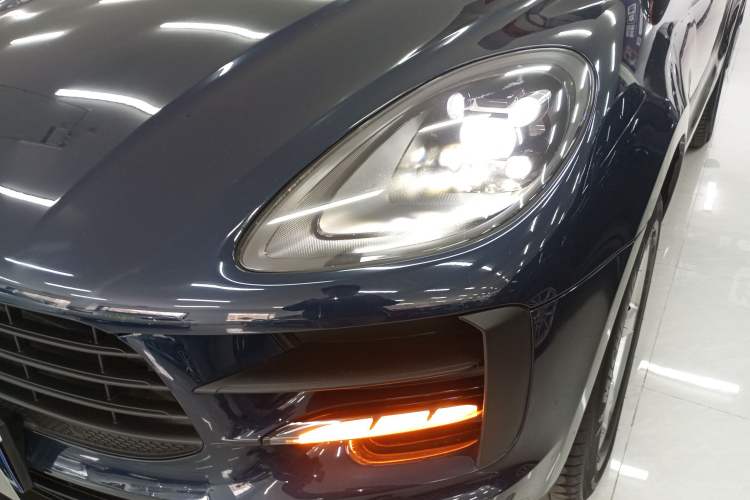 Used Porsche Macan 2021 Macan 2.0T Left Front Headlight